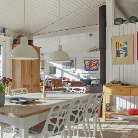 Holiday home Linnea - 1km From The Sea In Western Jutland By Interhome *