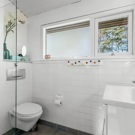 Prázdninový dům Linnea - 1km From The Sea By Interhome